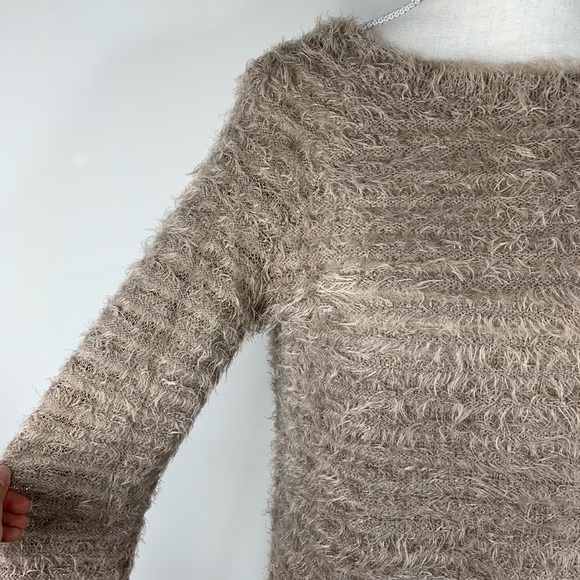 Forever 21 knit sweater - Picture 3 of 5